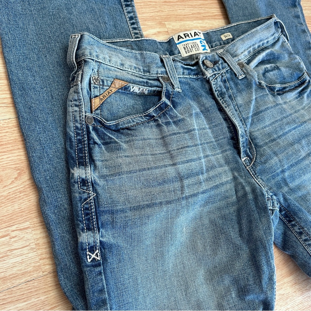 Ariat M2 Stirling Traditional Relaxed BootCut Light Wash Shasta Jeans 34 x 34 - Picture 4 of 8